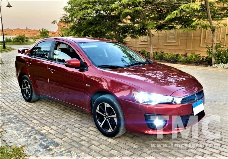 BMW 318 2019
